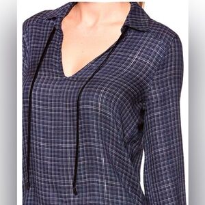 Paige Calissa Blouse in Peacoat/Gunmetal/metallic. Long sleeves. XS